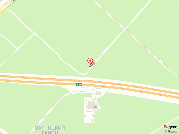 у метро Бориспольская